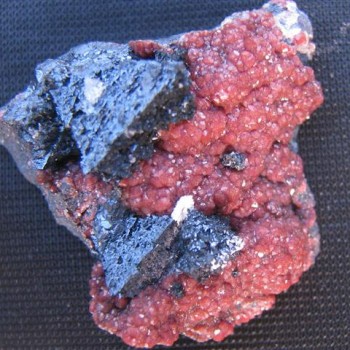 Androdite garnet